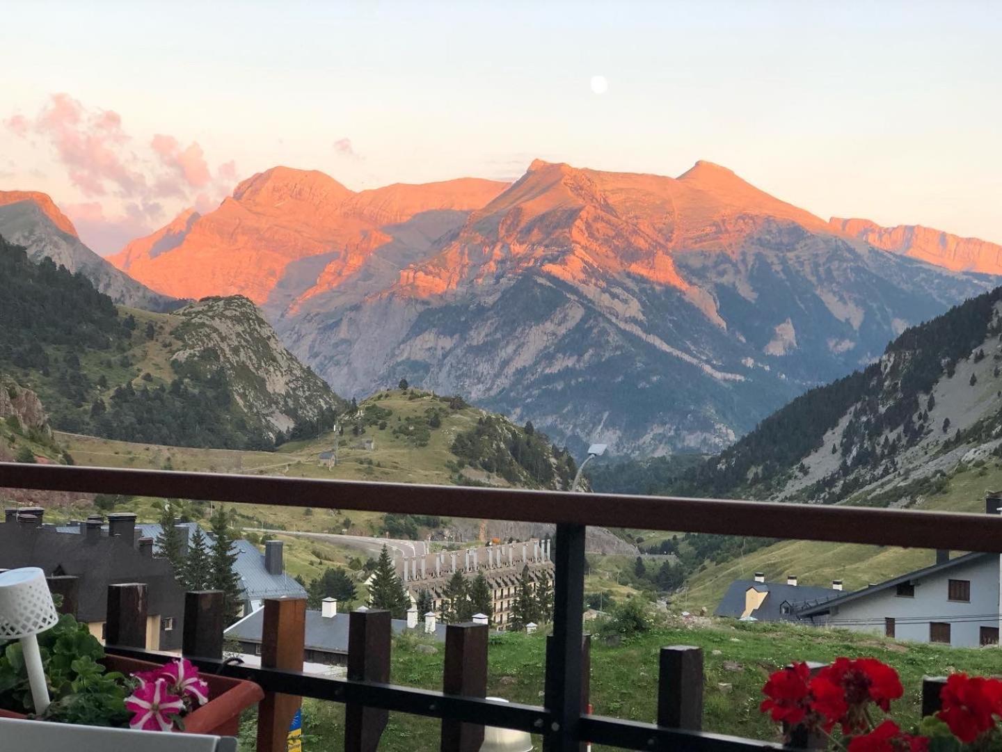 Hotel Edelweiss Канданчу Экстерьер фото